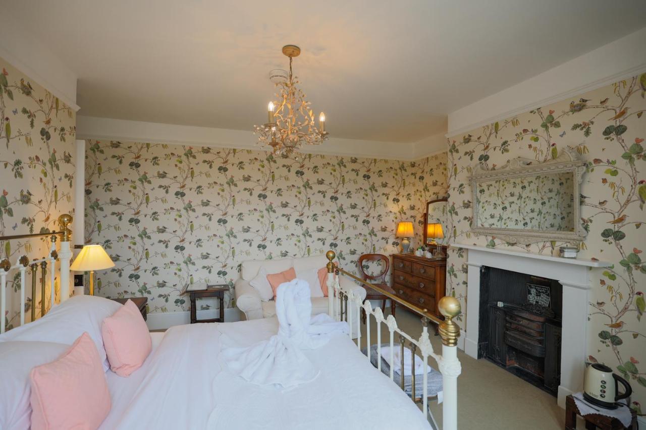 The Waltons Bed & Breakfast Dorking Exterior foto