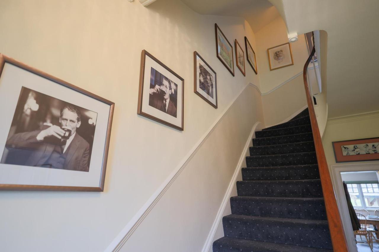 The Waltons Bed & Breakfast Dorking Exterior foto