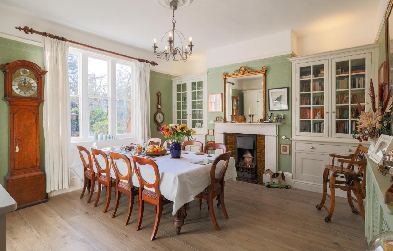The Waltons Bed & Breakfast Dorking Exterior foto