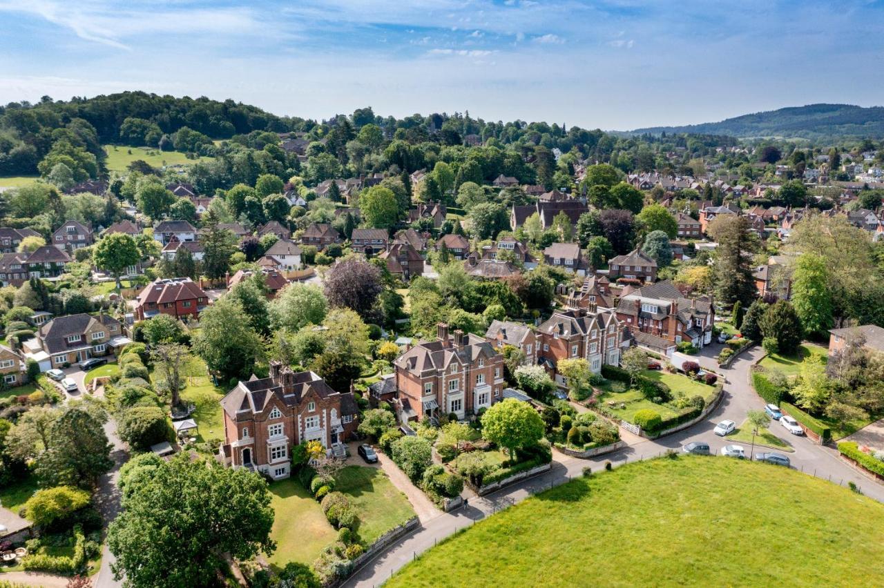 The Waltons Bed & Breakfast Dorking Exterior foto
